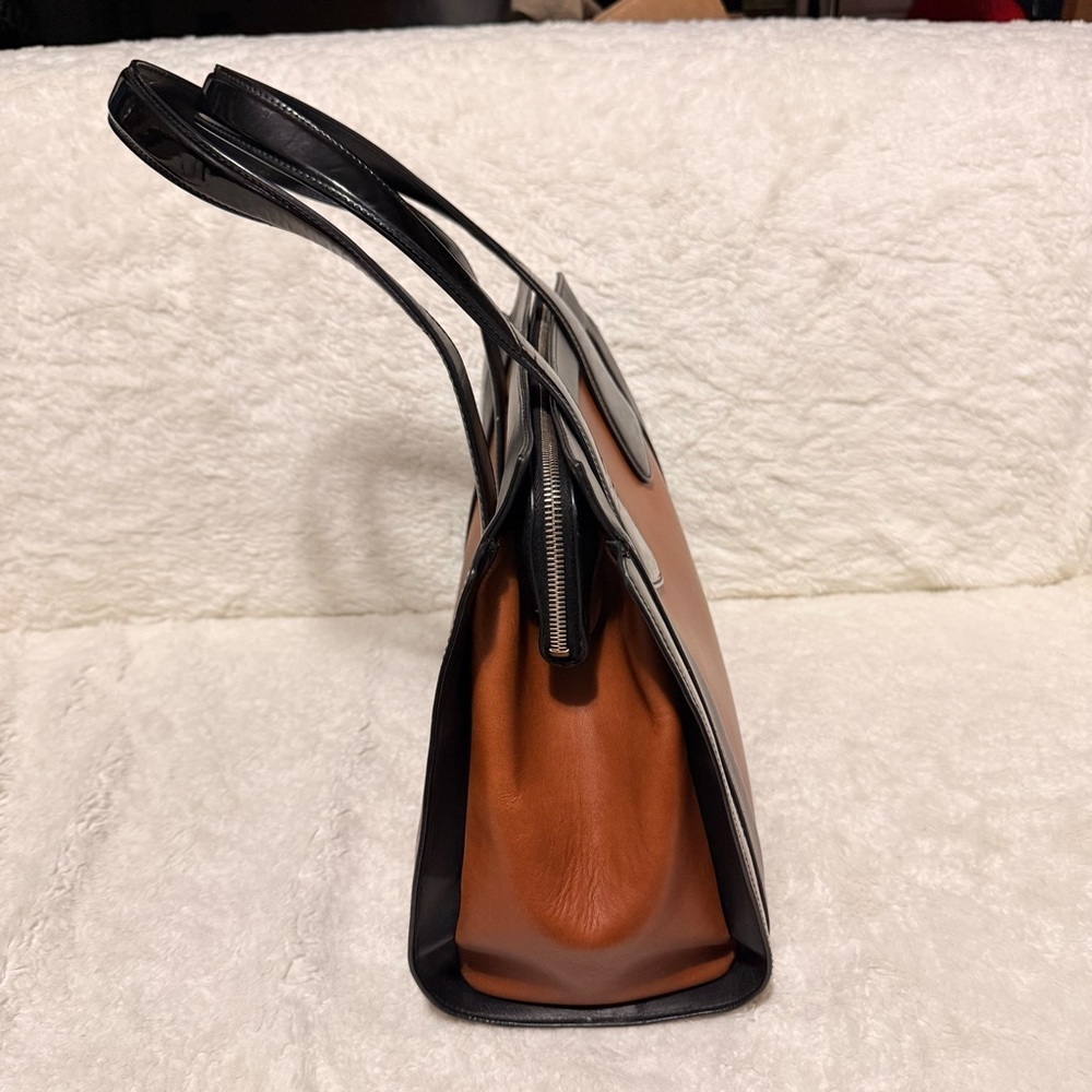 Bally Black and Tan Shoulder Bag - Picture 3 of 16
